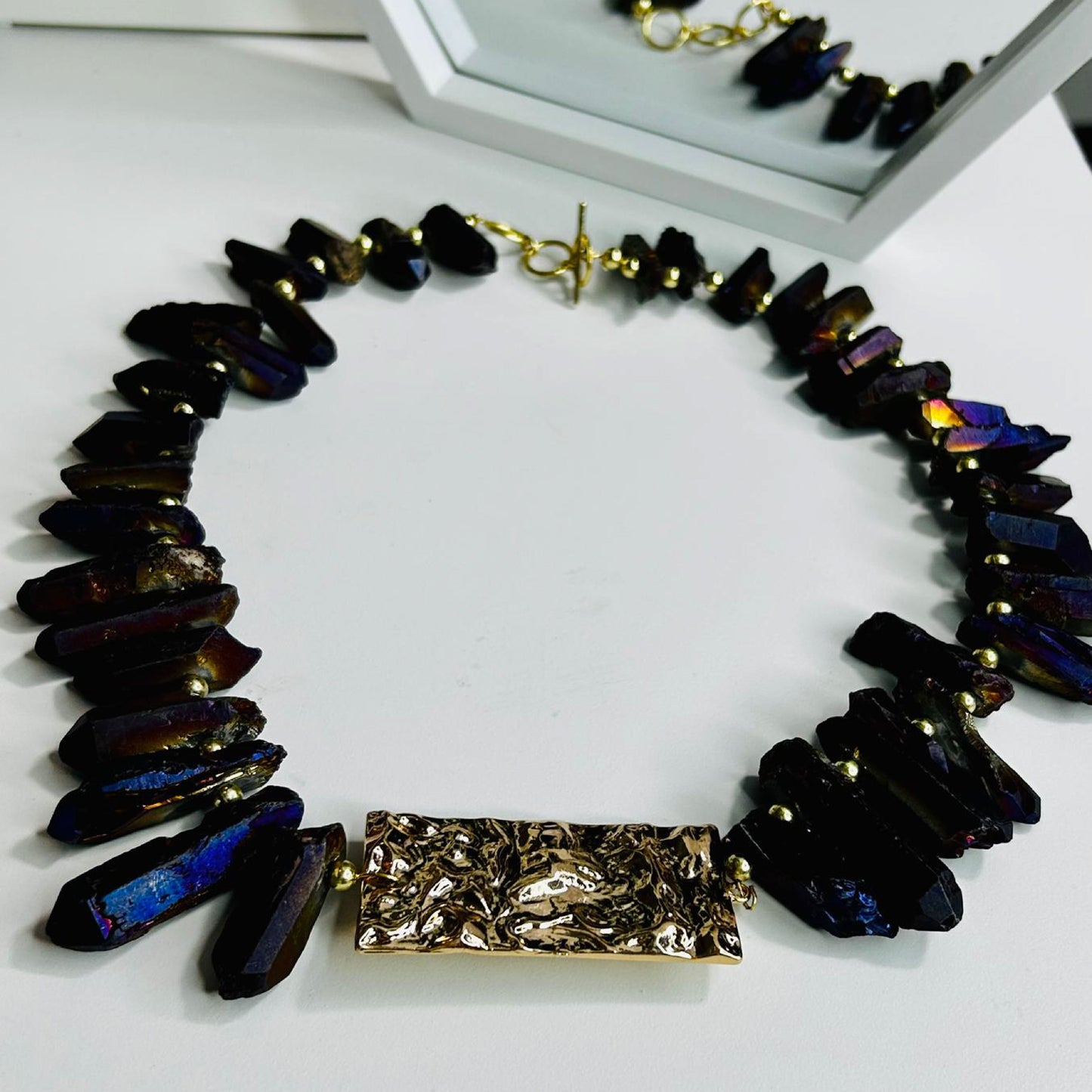 Fashion dark purple blue stones necklace.